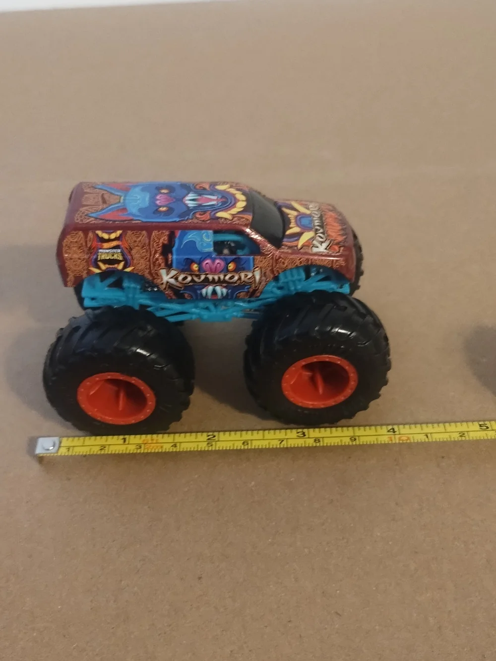 Hot Wheels Monster Trucks KOUMORI Monster Truck 1:64 Die cast metal and plastic